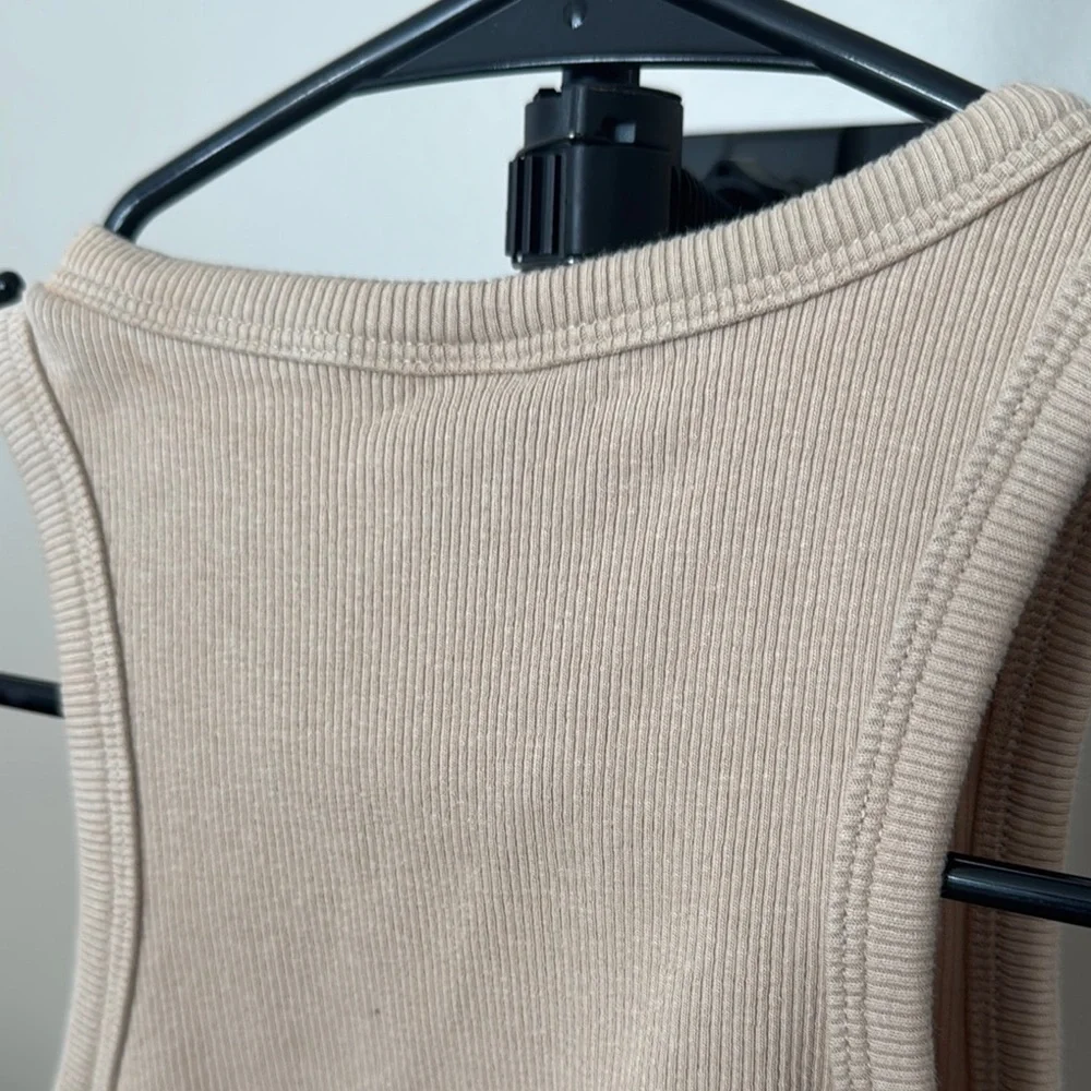 H&M Tan Ribbed Crop Top - Picture 5 of 5
